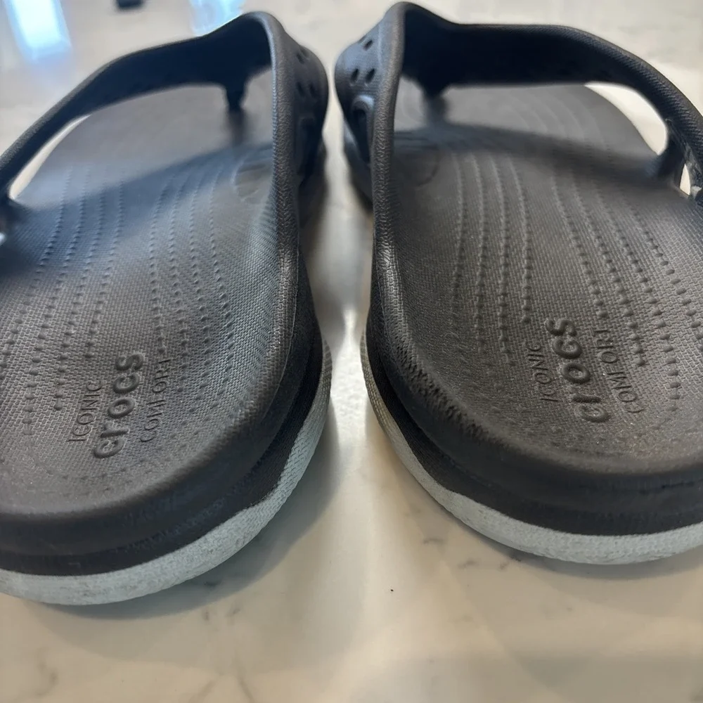 CROCS Swiftwater Deck Thong Flip‎ Flop Sandal Beach Boat Men's US 10 Black/Gray
